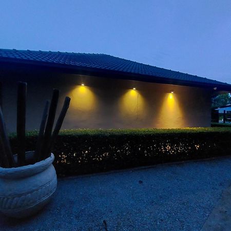Bella Rosa Bed & Breakfast พ็อตเชฟสตรูม ภายนอก รูปภาพ