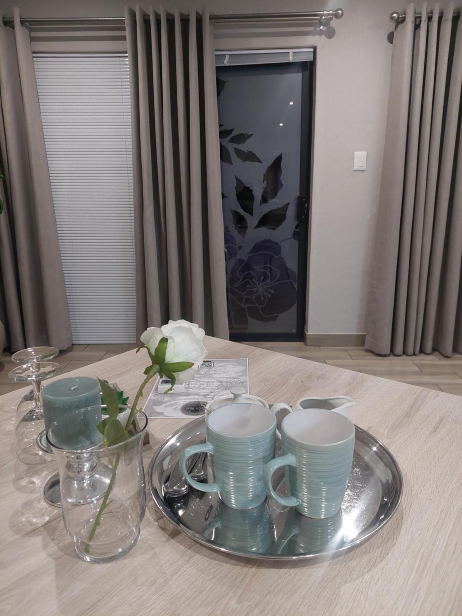 Bella Rosa Bed & Breakfast พ็อตเชฟสตรูม ภายนอก รูปภาพ